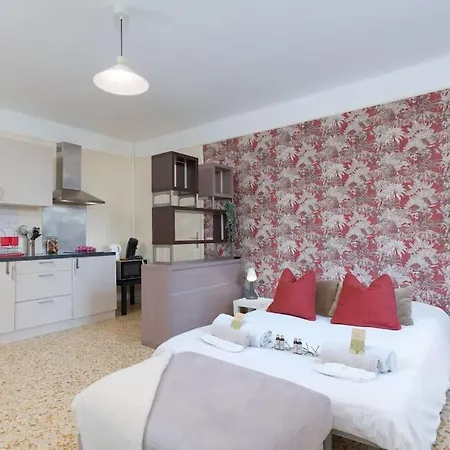 Le Tassigny By Apirent #central #calme #climatisation #wifi Appartement